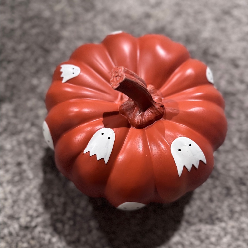 🎃 Orange Pumpkin with Ghost Design 7 x 7 inch Fall Halloween Spooky Indoor Decor